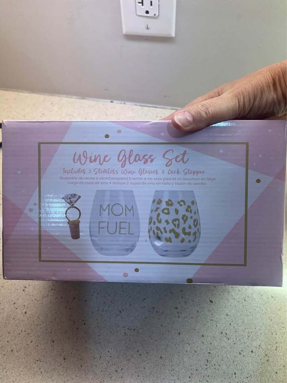 Wine Glass Set with 2 Stemless Glasses and Cork Stopper - Picture 2 of 9